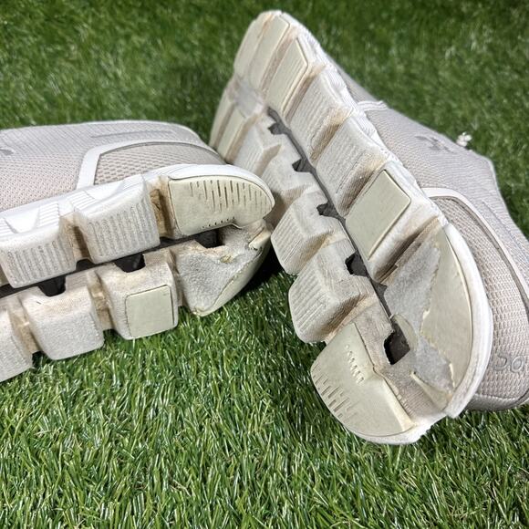 On Cloud 5 Running Shoes Sneakers Womens Size 8.5 Pearl White 59.98773 - Picture 9 of 11